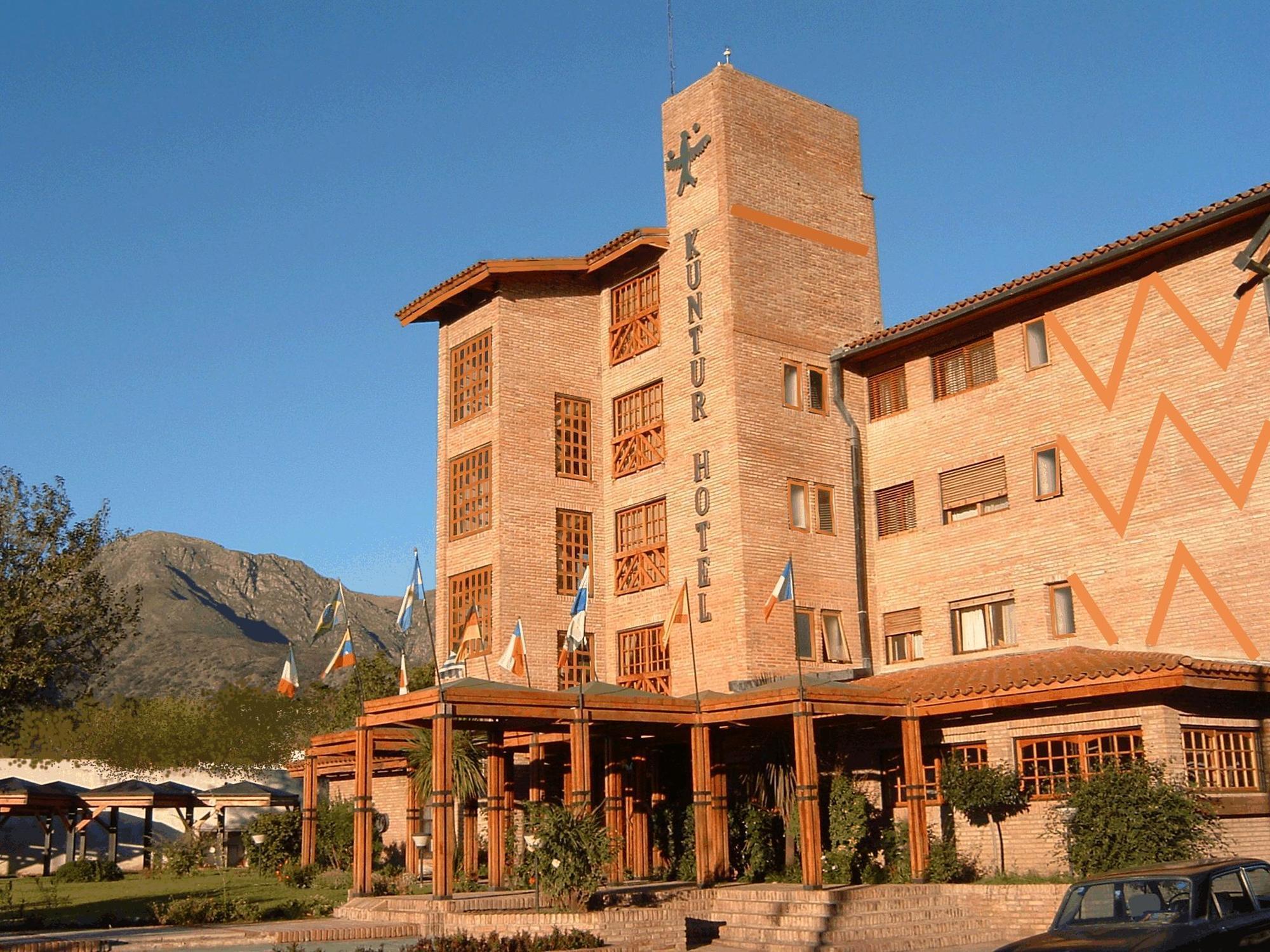 Hotel Kuntur Capilla del Monte Esterno foto
