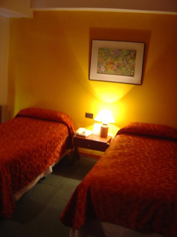 Hotel Kuntur Capilla del Monte Esterno foto